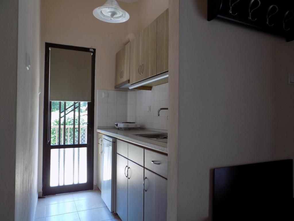 Apartamento Alisachni Paralia Panteleimonos Exterior foto